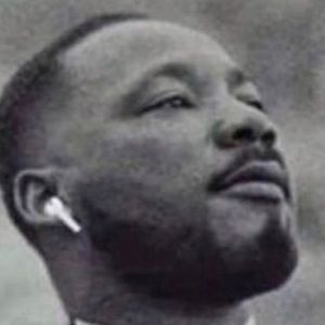 Meet your Posher, Kevin